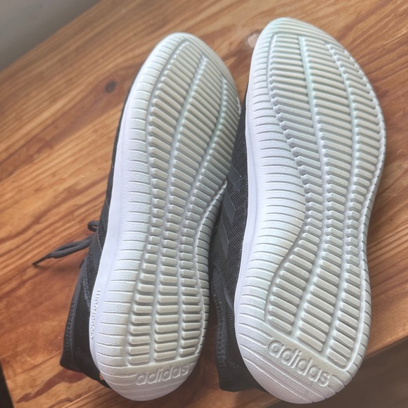 Adidas Womens Black and White Sneakers Cloud foam Size8 - Picture 5 of 5